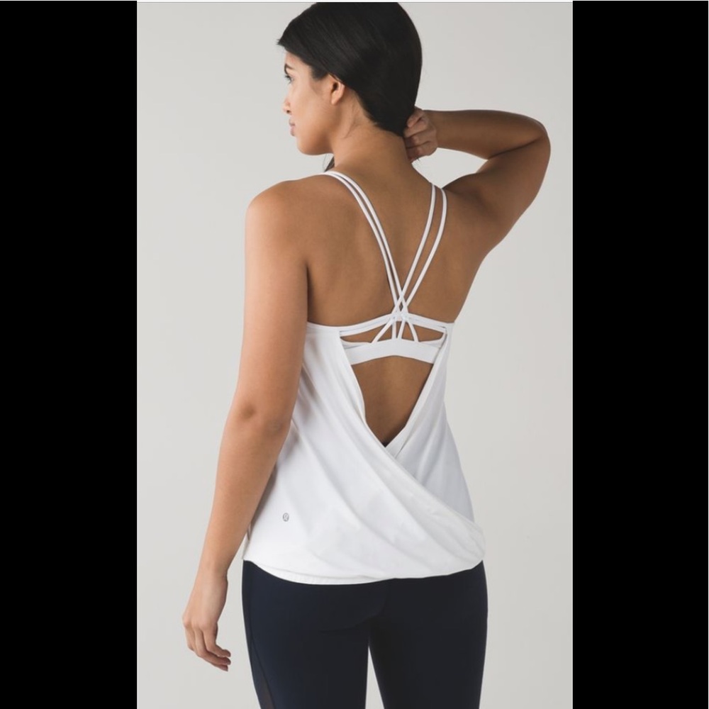 NWT Lululemon make a move tank size 6 white